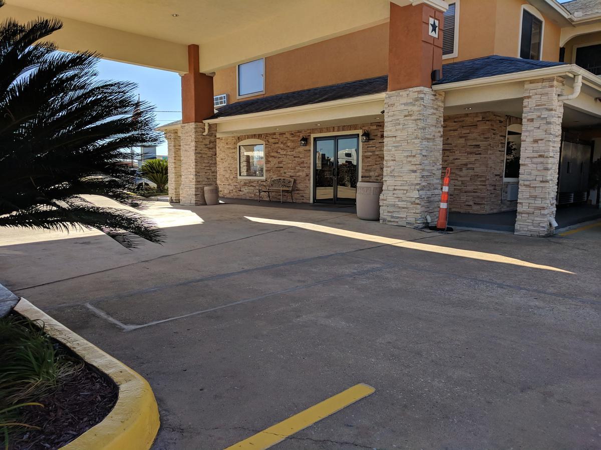 Super 8 By Wyndham Houston/Willowbrook Hwy 249 Exterior photo