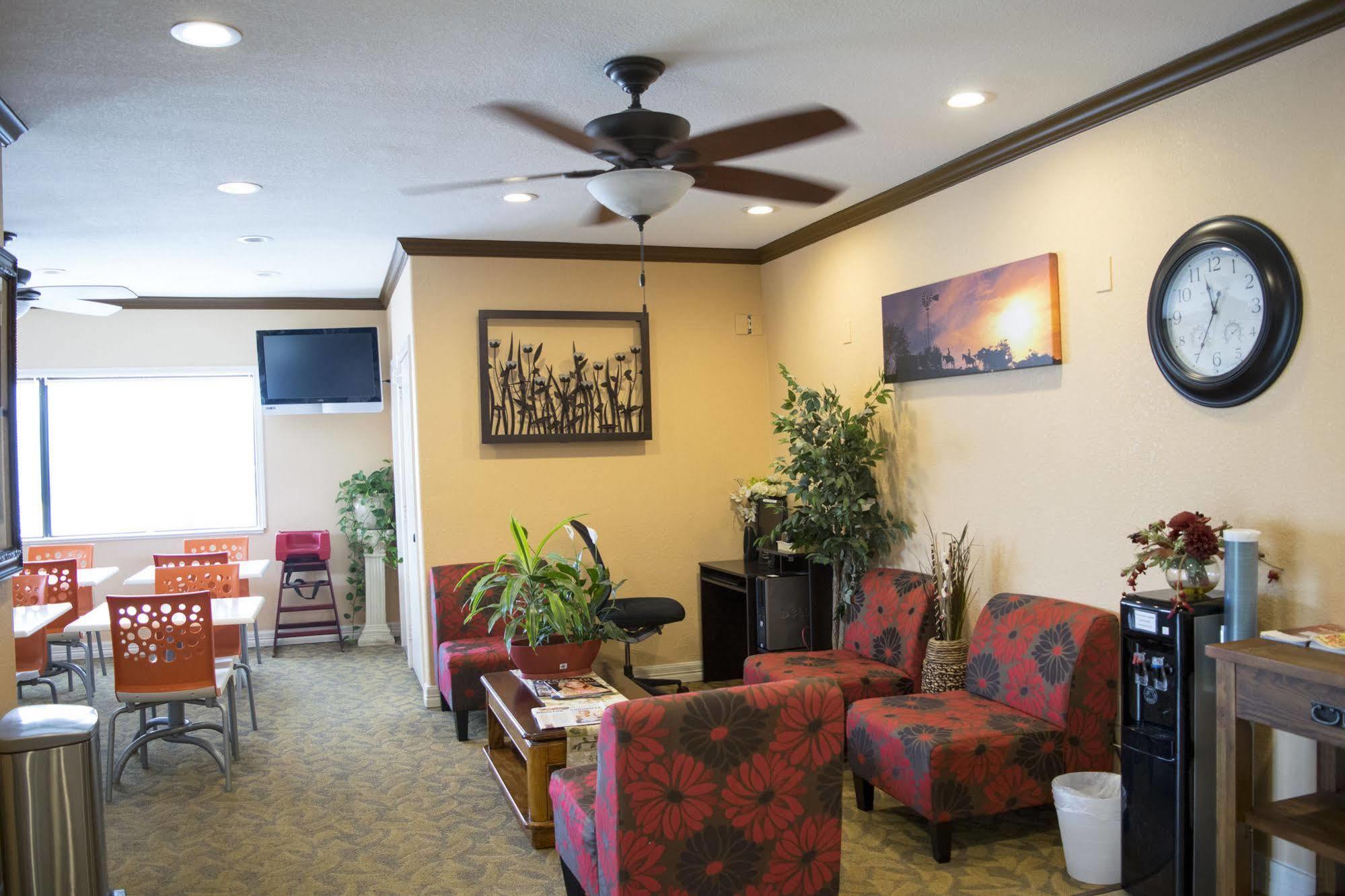 Super 8 By Wyndham Houston/Willowbrook Hwy 249 Exterior photo
